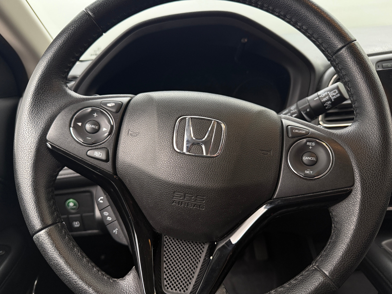 Thumbnail: 2016 Honda HR-V - 4