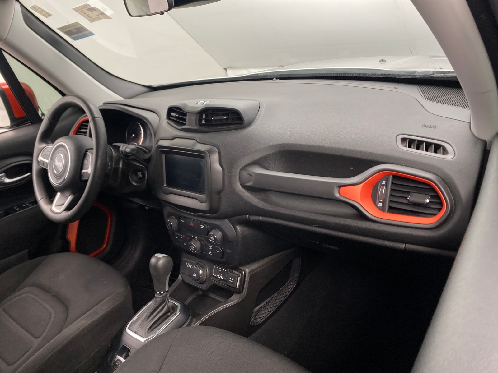 Thumbnail: 2020 Jeep Renegade - 3