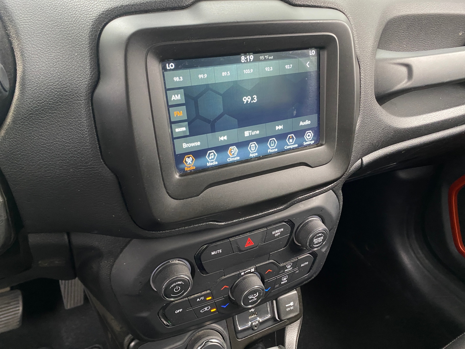 Thumbnail: 2020 Jeep Renegade - 4