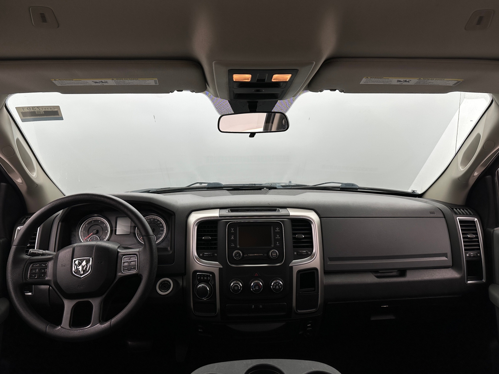 Thumbnail: 2019 RAM 1500 Classic - 3
