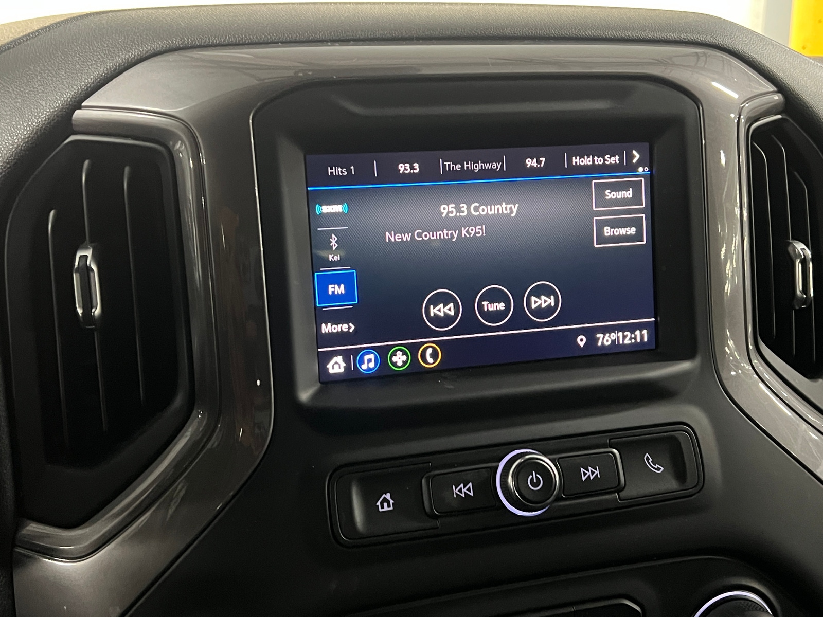 Thumbnail: 2021 Chevrolet Silverado 1500 - 4