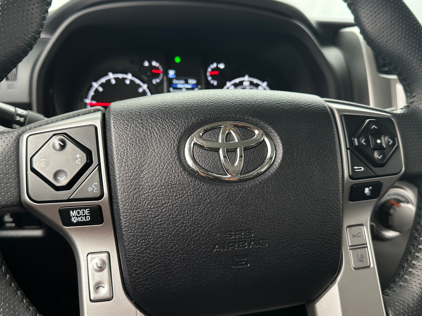 Thumbnail: 2020 Toyota 4Runner - 4