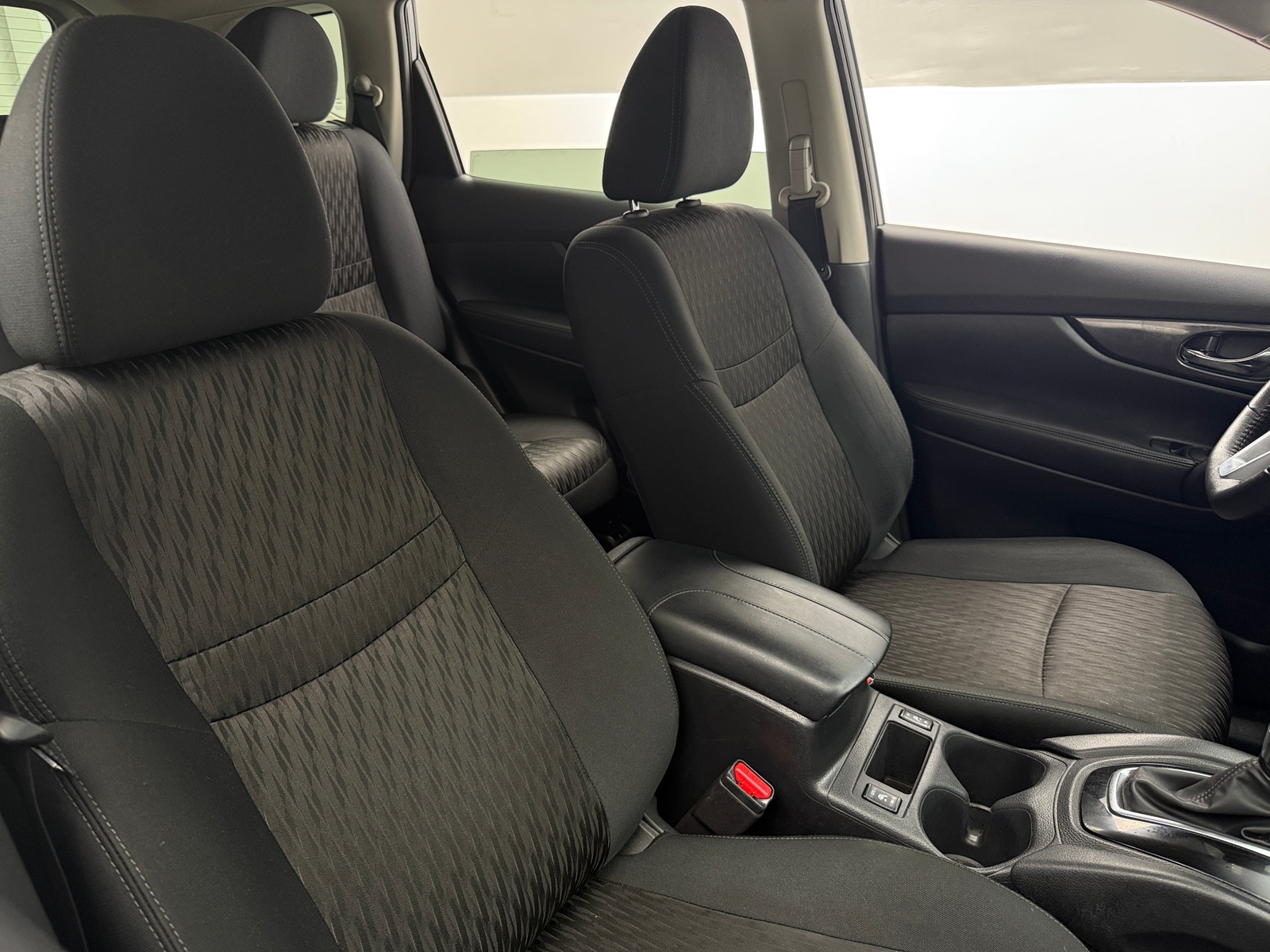 Thumbnail: 2020 Nissan Rogue - 2
