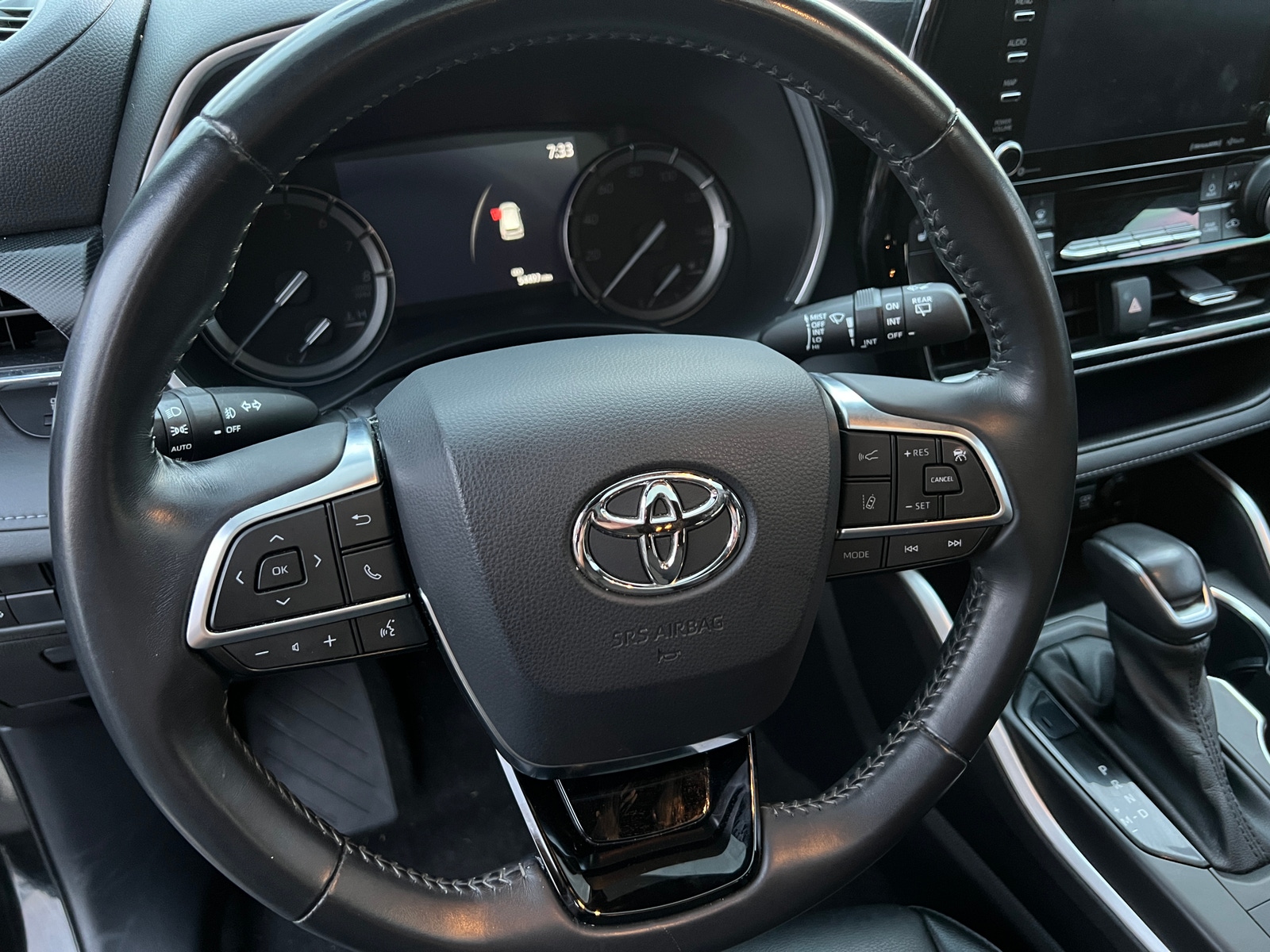 Thumbnail: 2021 Toyota Highlander - 4