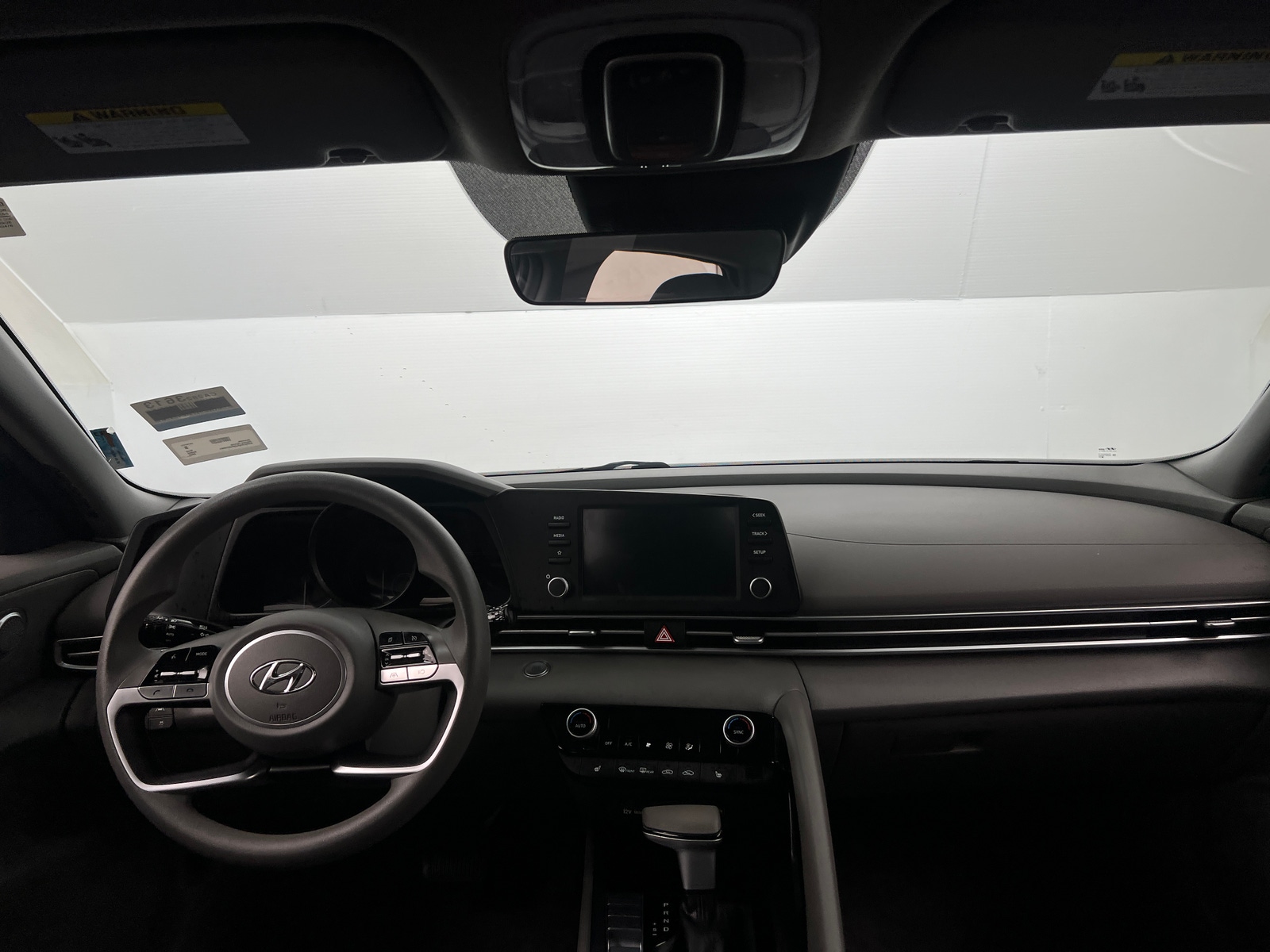 Thumbnail: 2023 Hyundai Elantra - 3