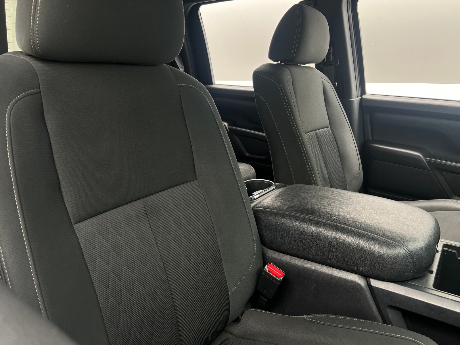 Thumbnail: 2019 Nissan Titan - 2