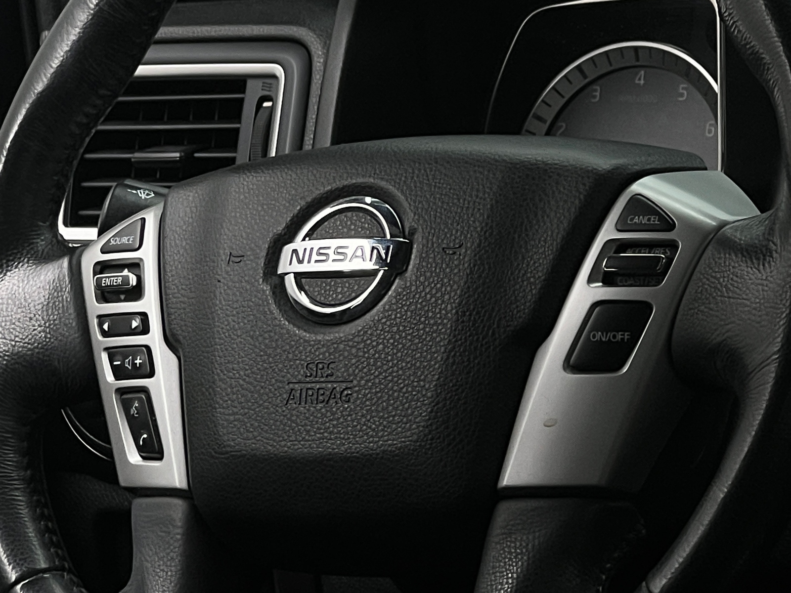 Thumbnail: 2019 Nissan Titan - 5