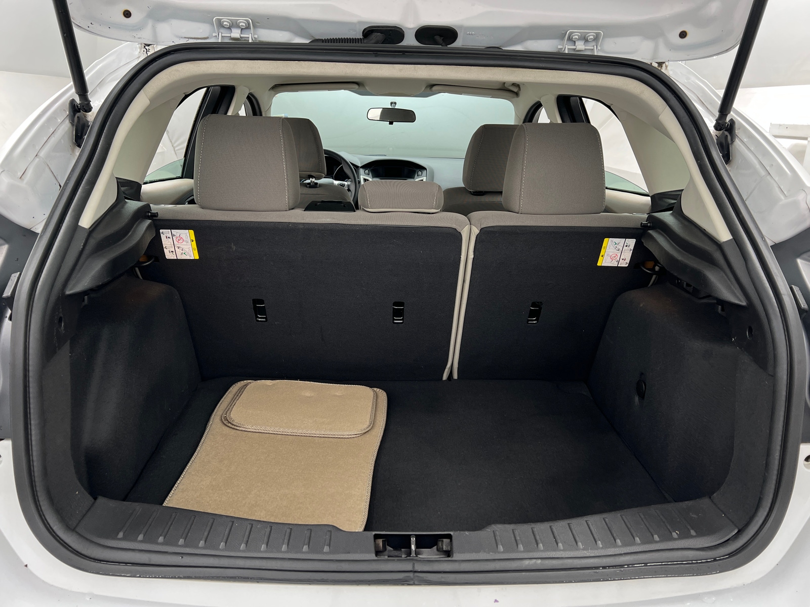 Thumbnail: 2013 Ford Focus - 7