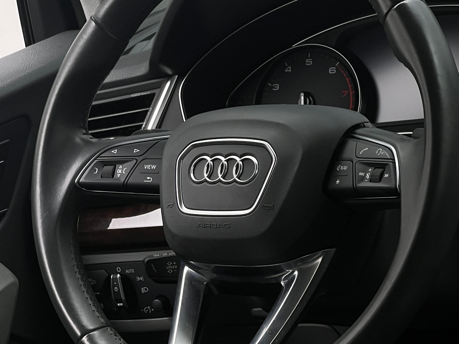 Thumbnail: 2020 Audi Q5 - 4