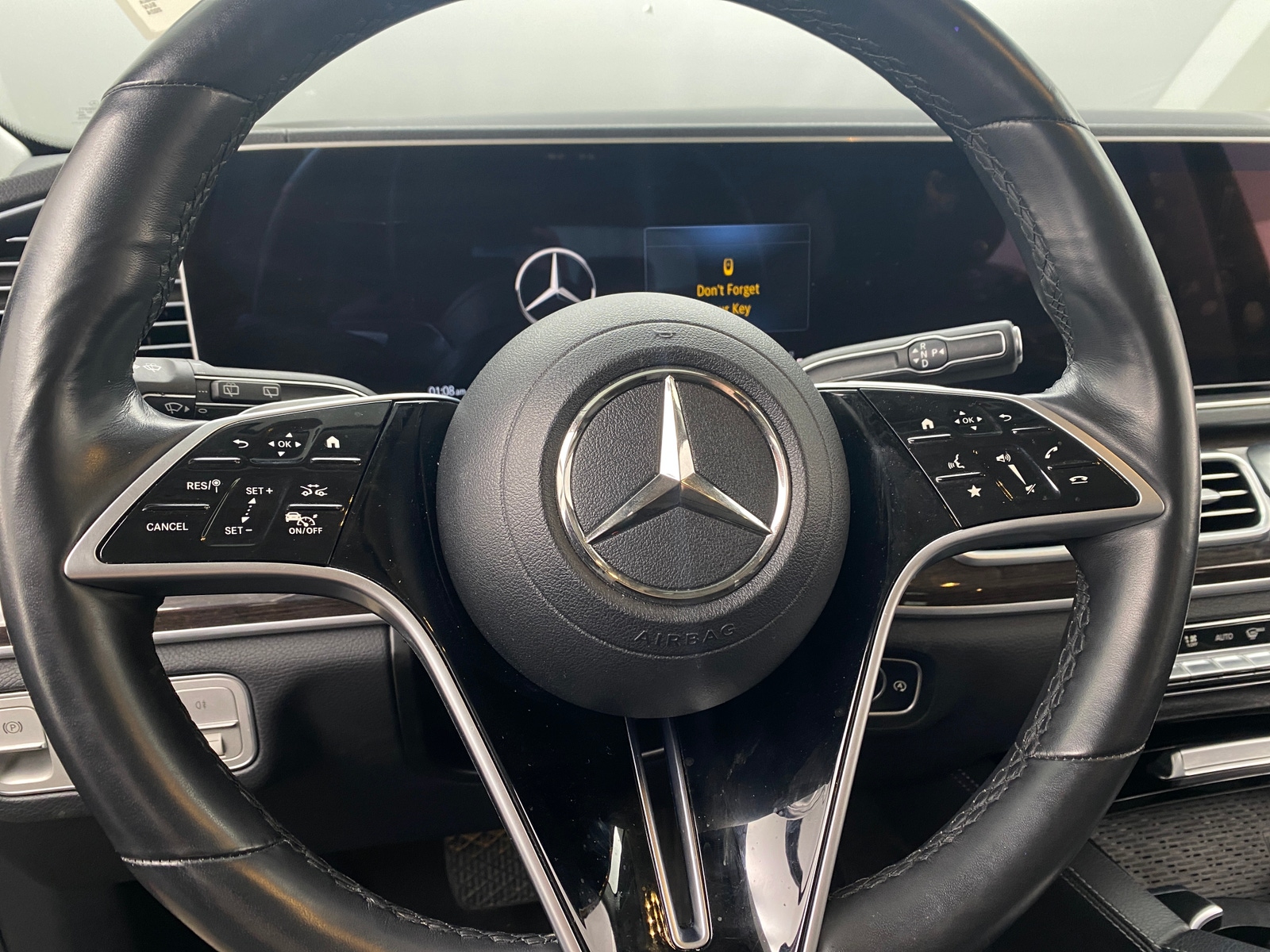 Thumbnail: 2024 Mercedes-Benz GLS - 4