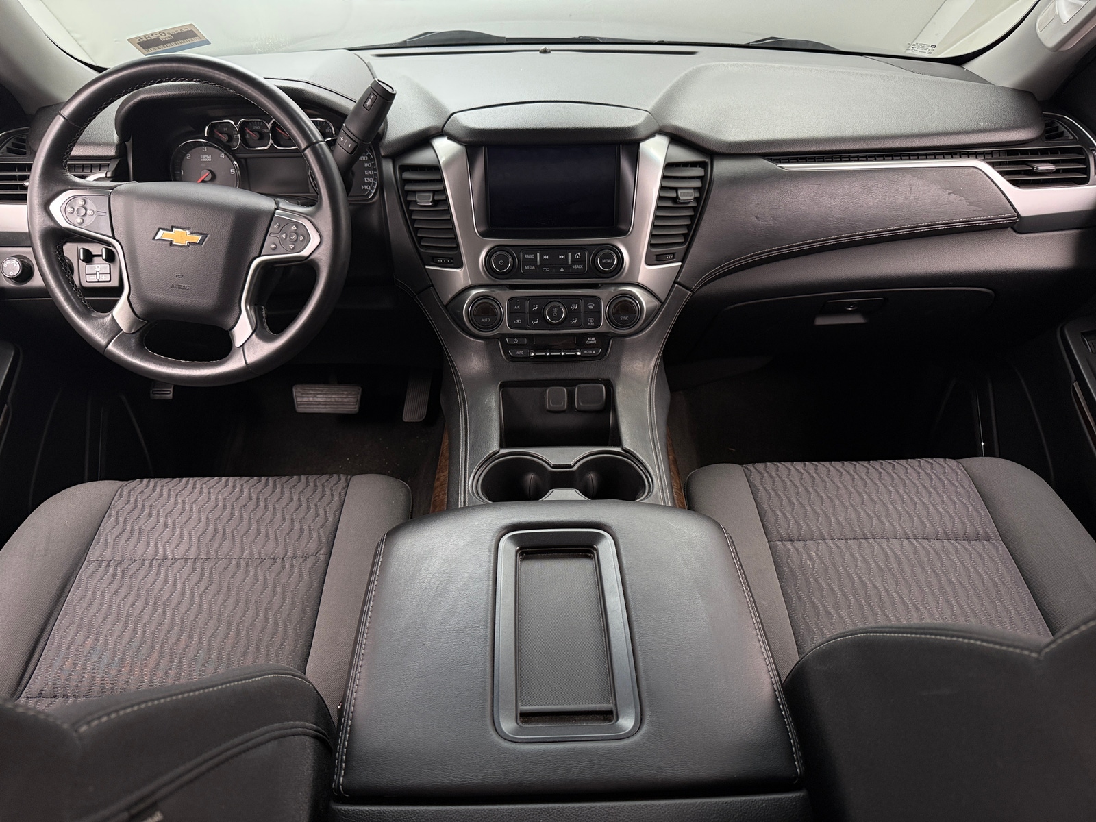 Thumbnail: 2016 Chevrolet Tahoe - 3