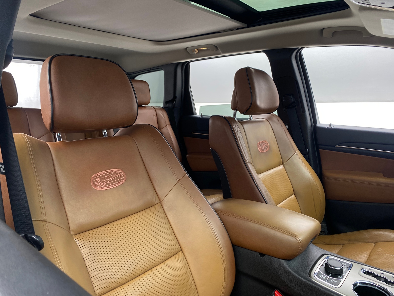 Thumbnail: 2012 Jeep Grand Cherokee - 2