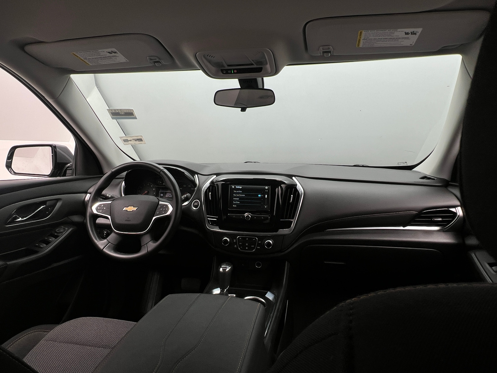 Thumbnail: 2018 Chevrolet Traverse - 3