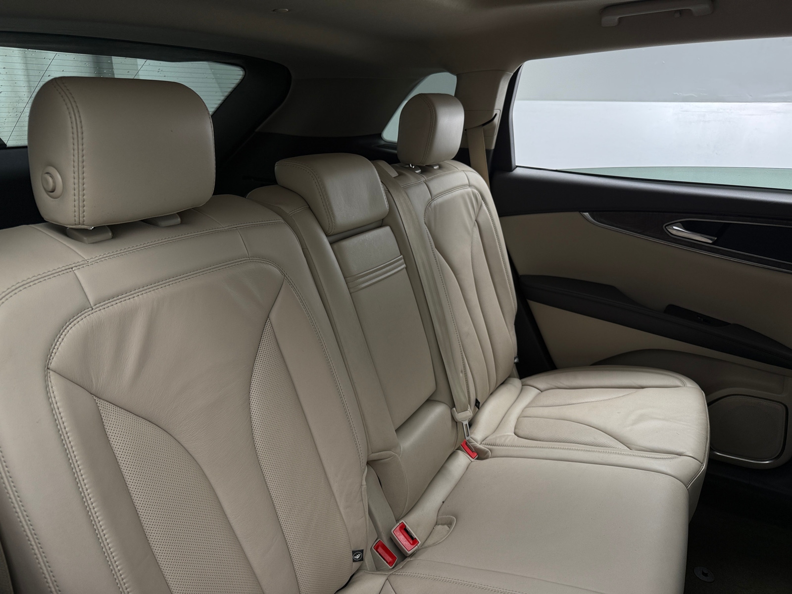 Thumbnail: 2019 Lincoln Nautilus - 5