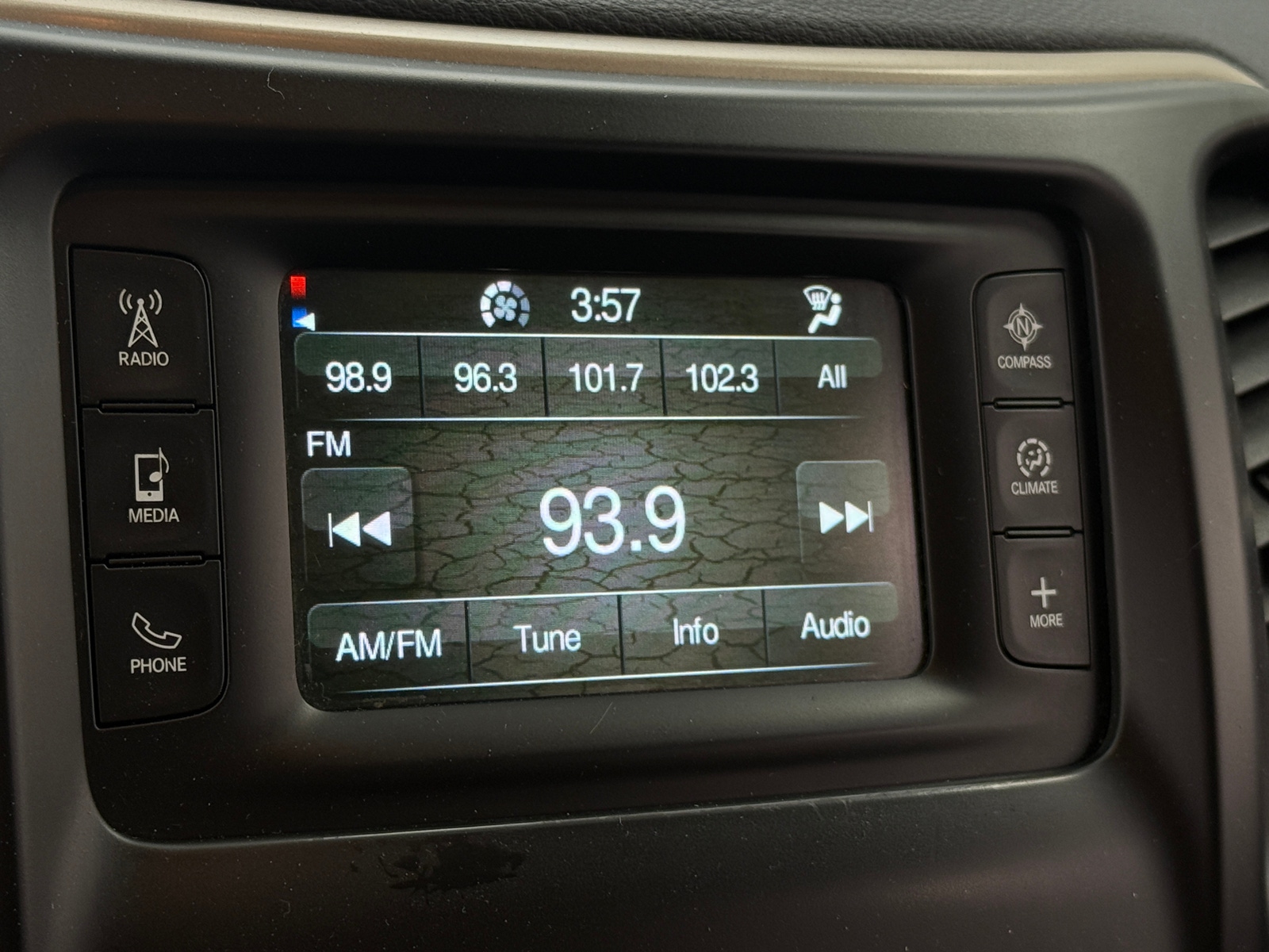 Thumbnail: 2014 Jeep Cherokee - 4