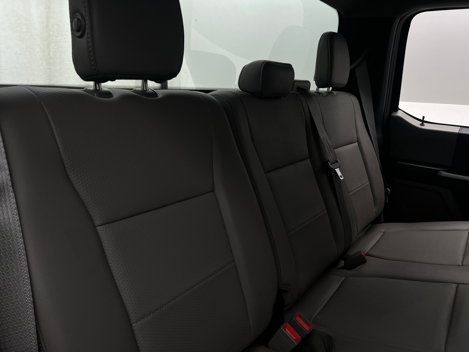 Thumbnail: 2019 Ford Econoline - 6