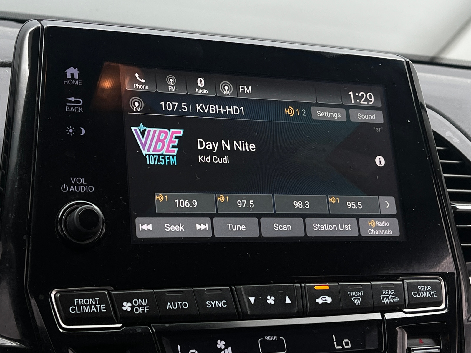 Thumbnail: 2019 Honda Odyssey - 4