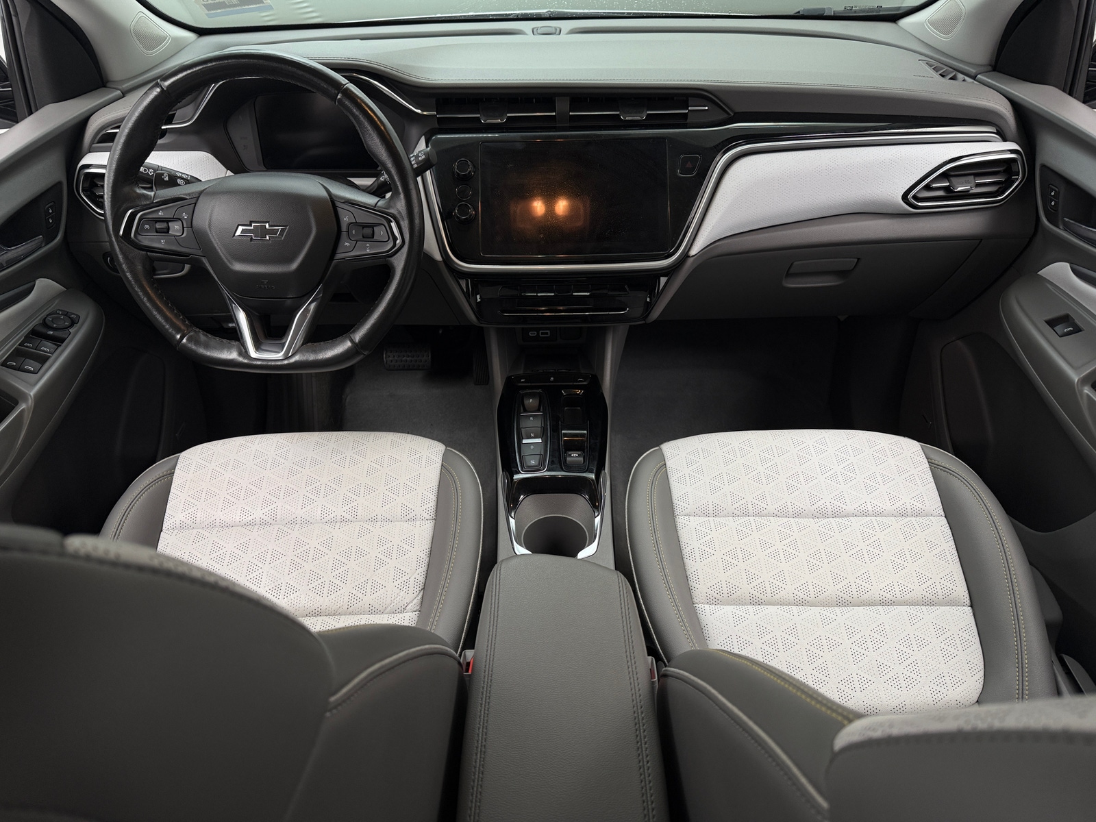Thumbnail: 2023 Chevrolet Bolt EUV - 2