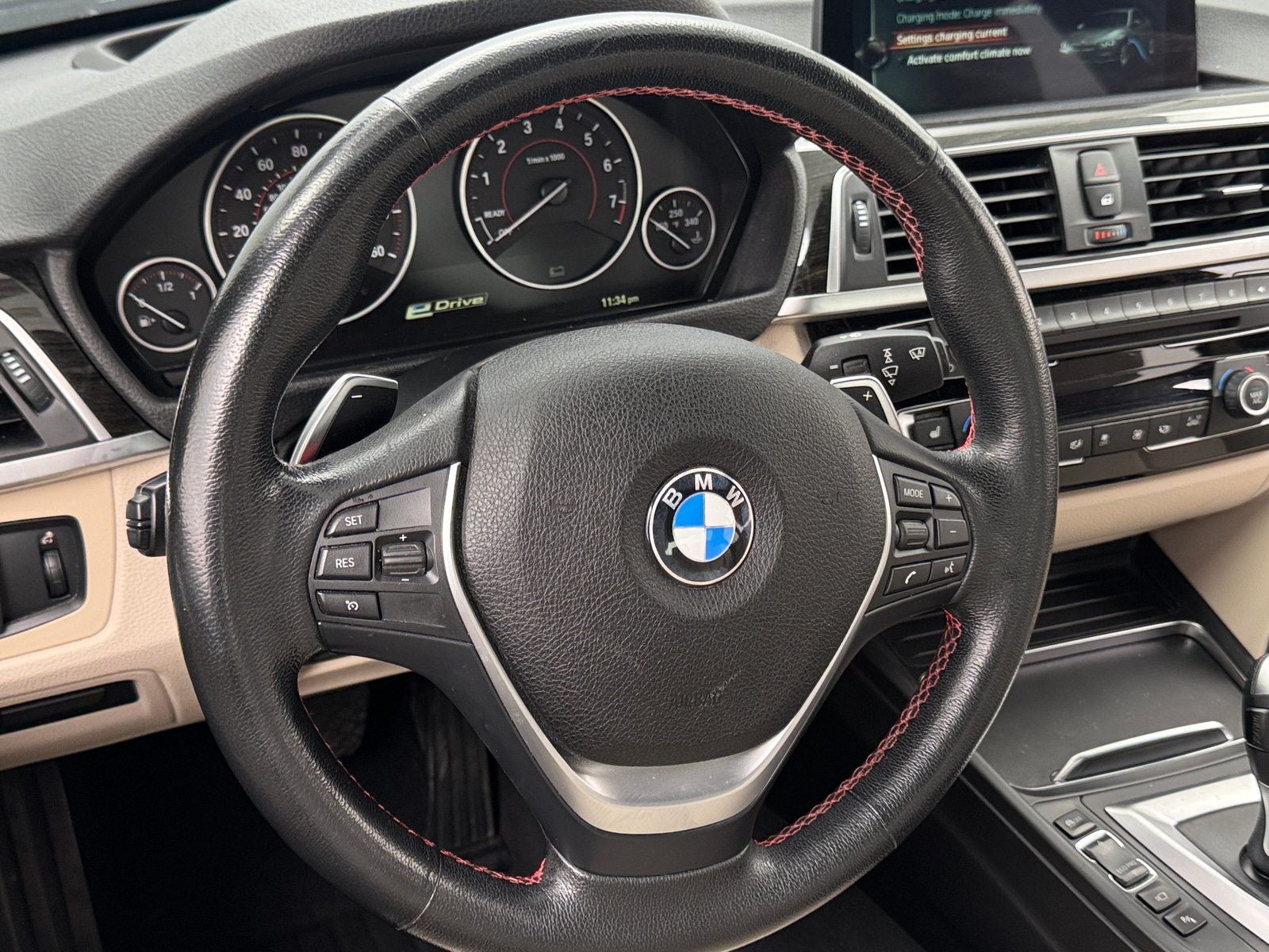 Thumbnail: 2017 BMW 3 Series - 4