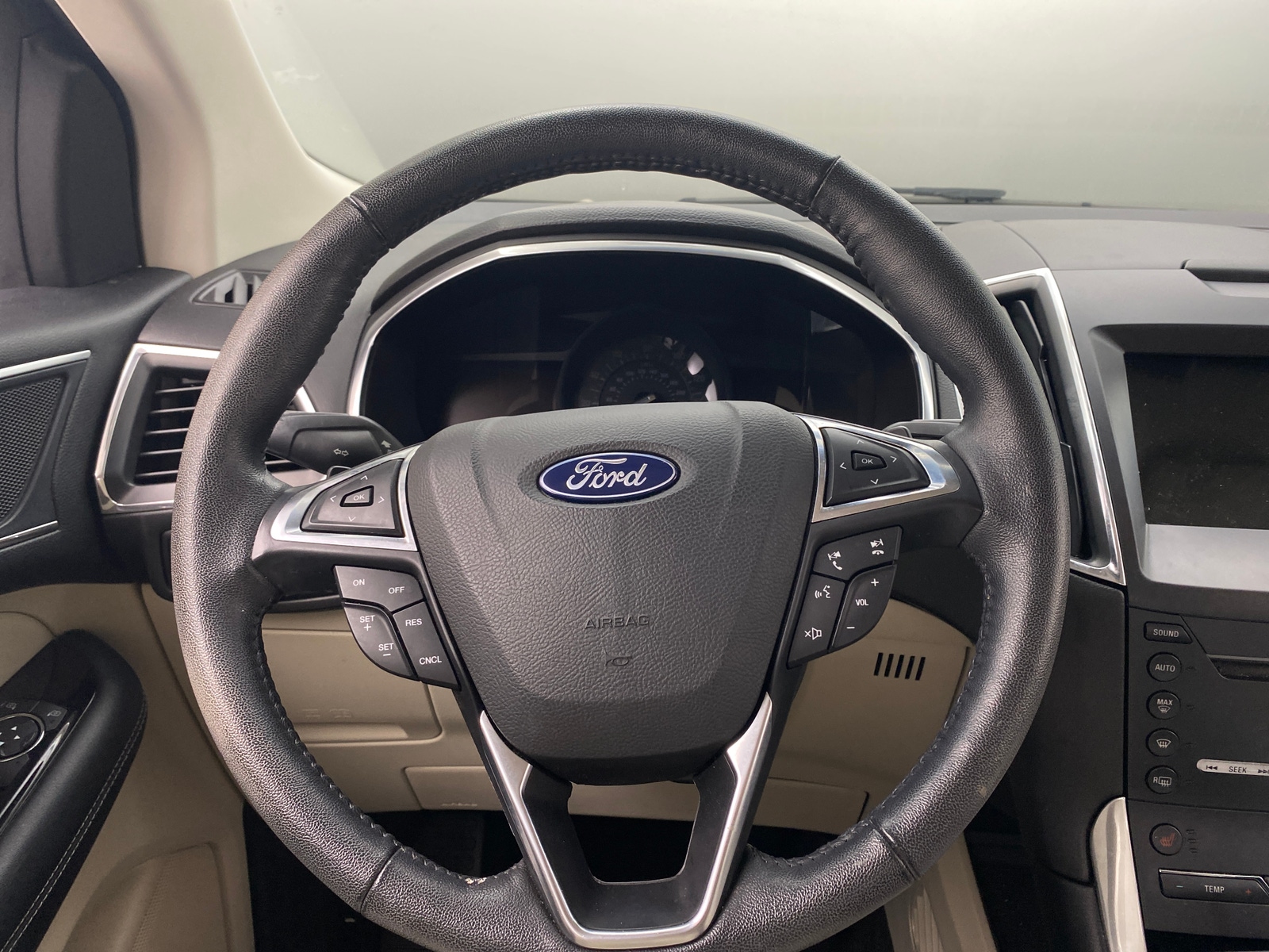 Thumbnail: 2018 Ford Edge - 4