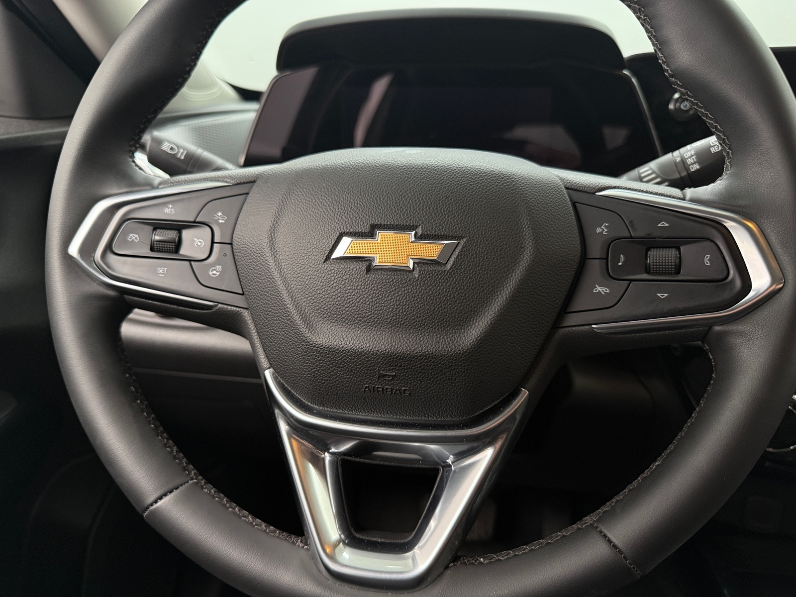Thumbnail: 2024 Chevrolet Trax - 5