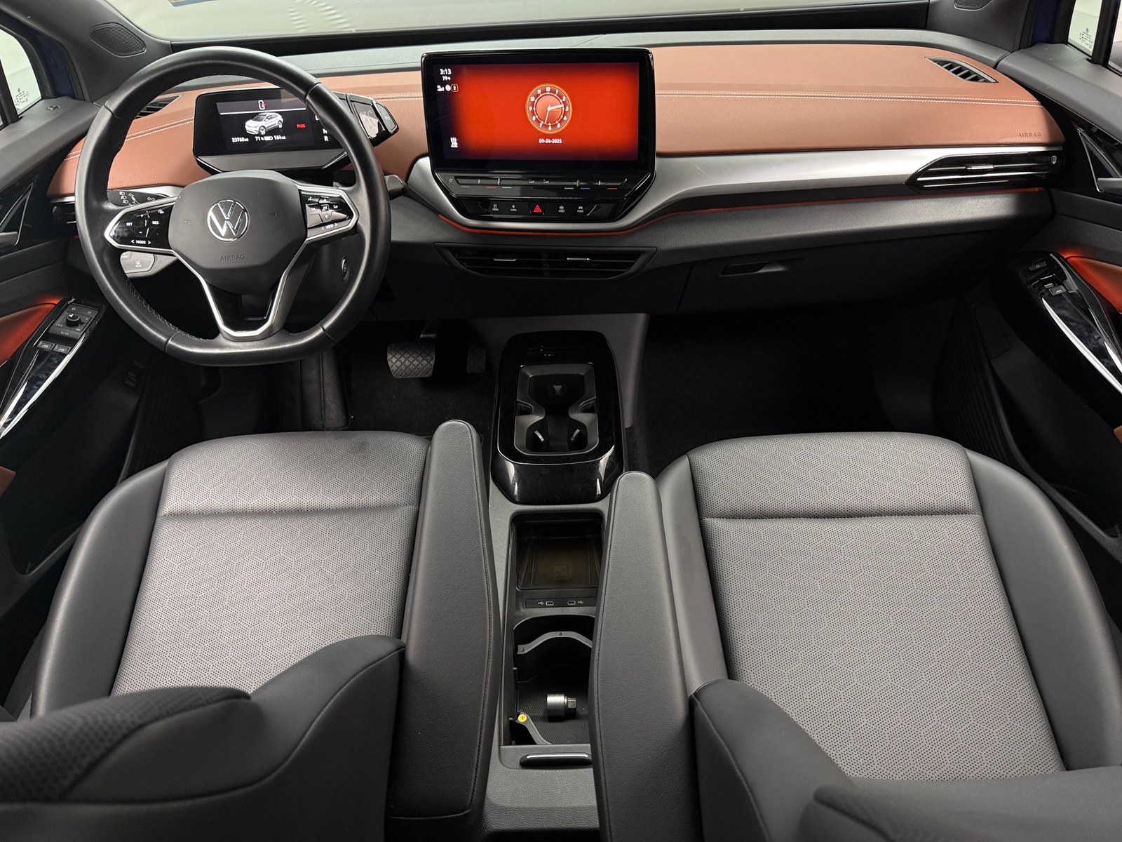 Thumbnail: 2021 Volkswagen ID.4 - 2