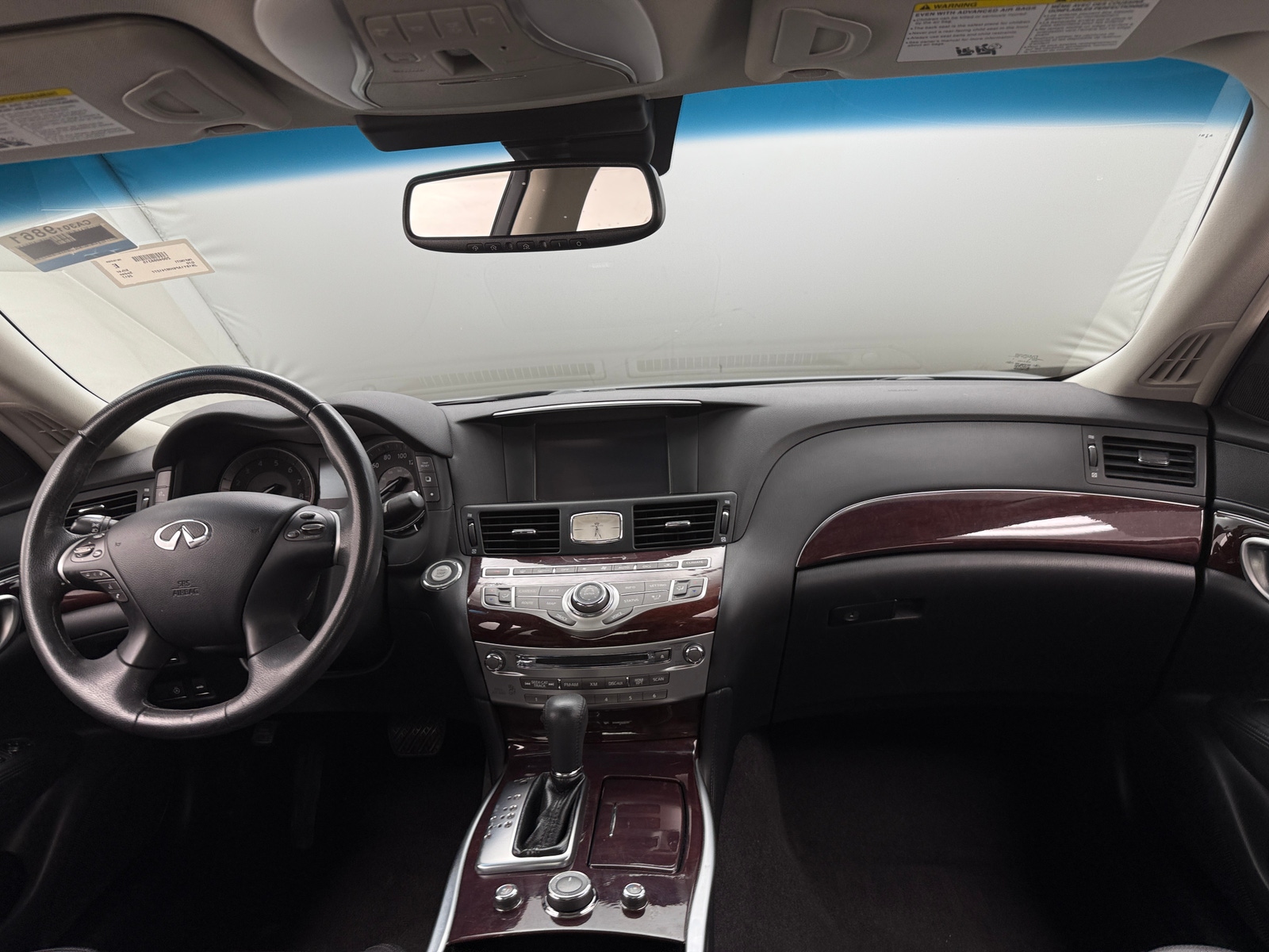 Thumbnail: 2017 INFINITI Q70 - 2