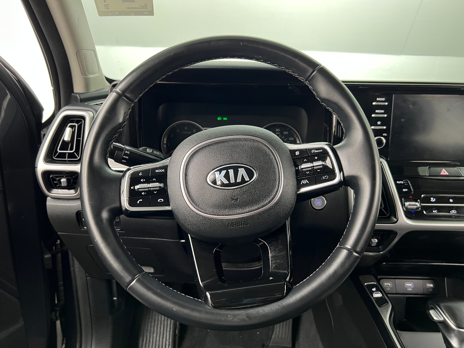 Thumbnail: 2021 Kia Sorento - 4