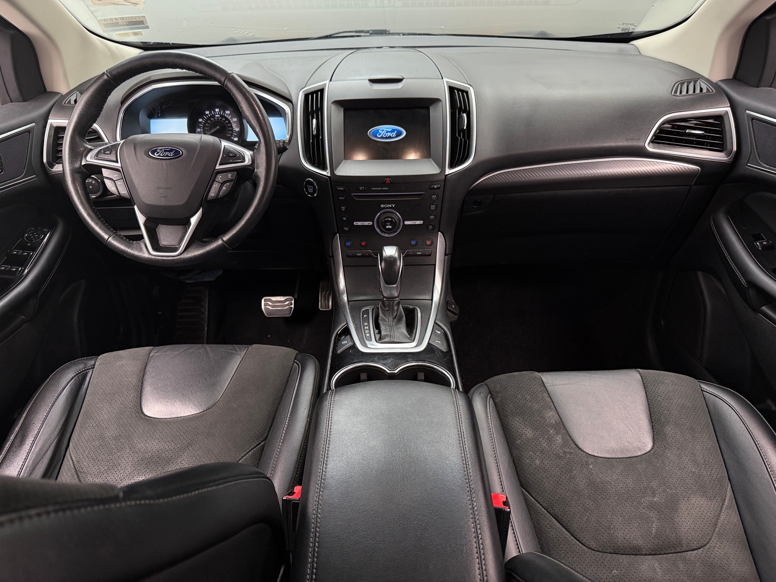 Thumbnail: 2016 Ford Edge - 2