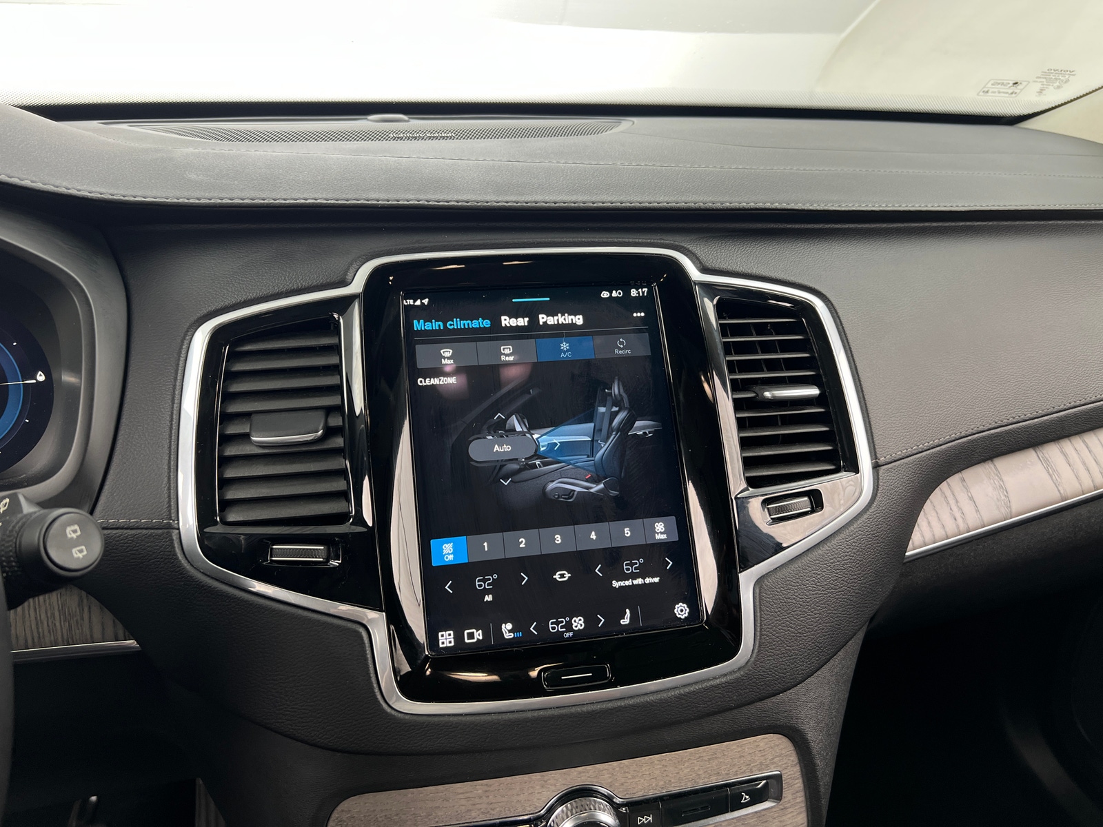 Thumbnail: 2024 Volvo XC90 - 3