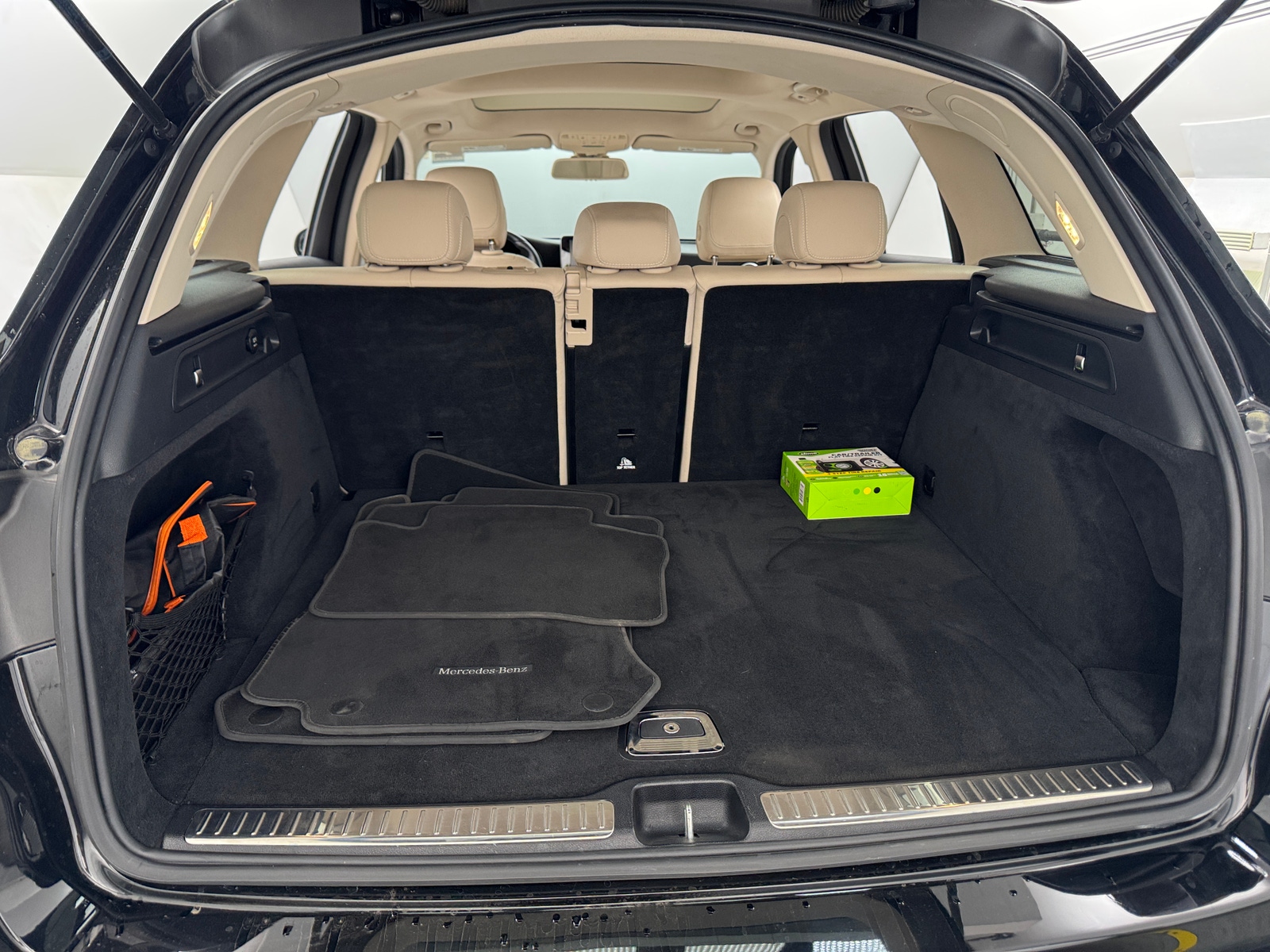 Thumbnail: 2016 Mercedes-Benz GLC - 6