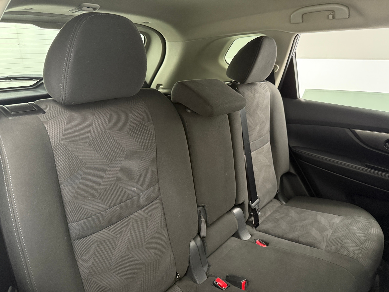 Thumbnail: 2016 Nissan Rogue - 6