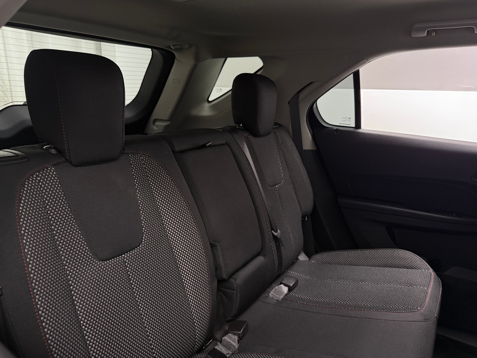 Thumbnail: 2017 Chevrolet Equinox - 6