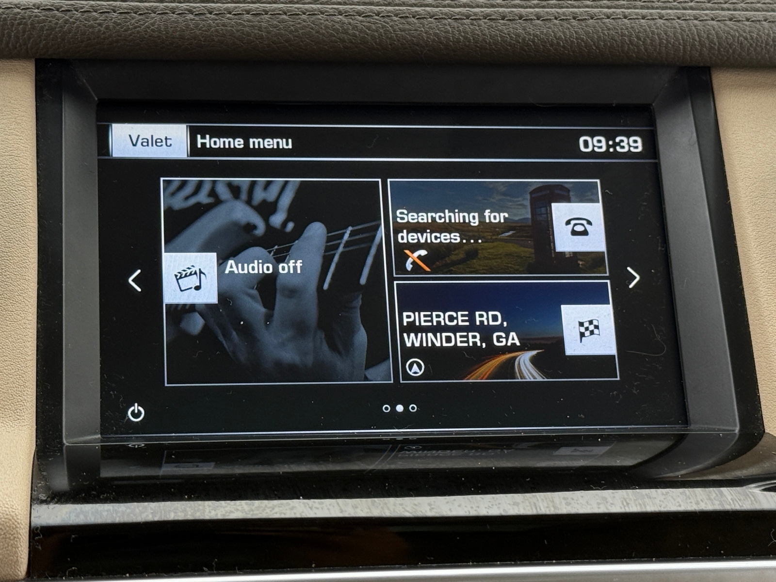 Thumbnail: 2016 Land Rover LR4 - 3