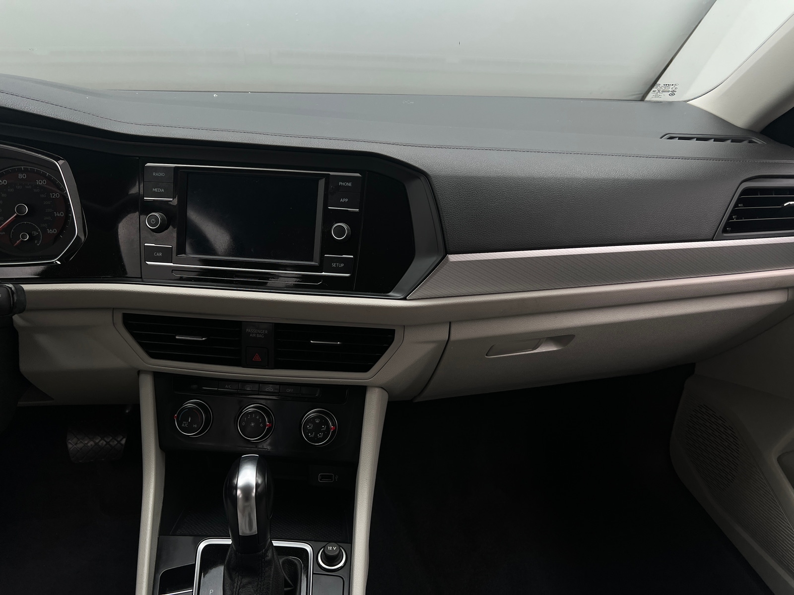 Thumbnail: 2019 Volkswagen Jetta - 3