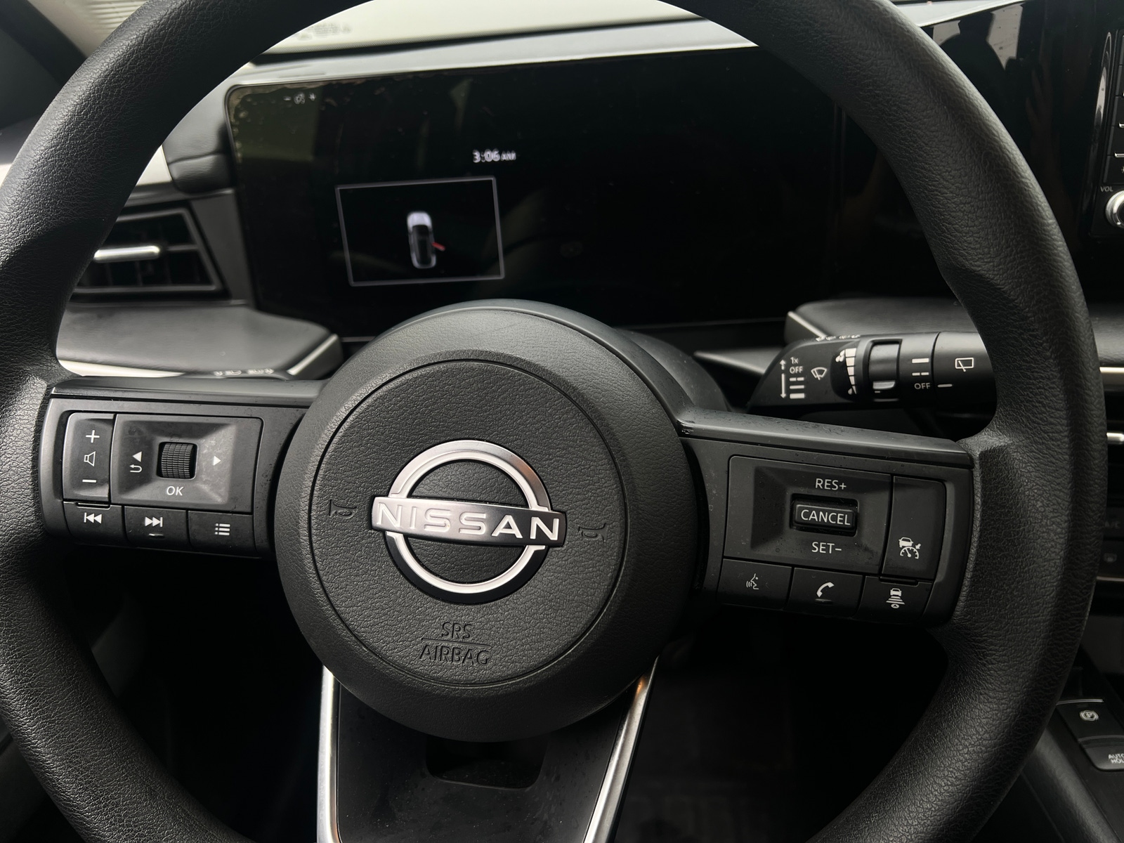 Thumbnail: 2025 Nissan Kicks - 5