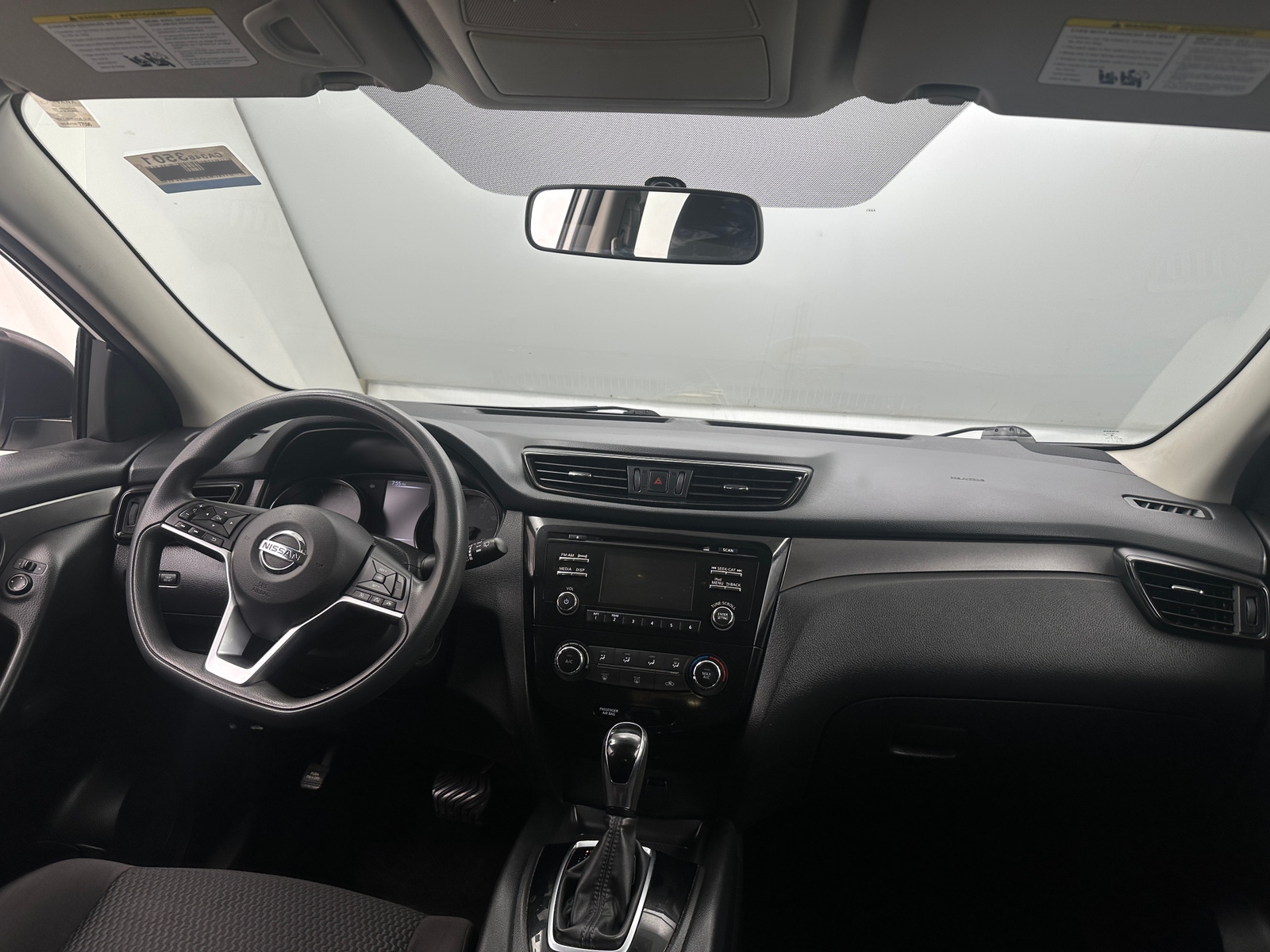 Thumbnail: 2018 Nissan Rogue Sport - 3
