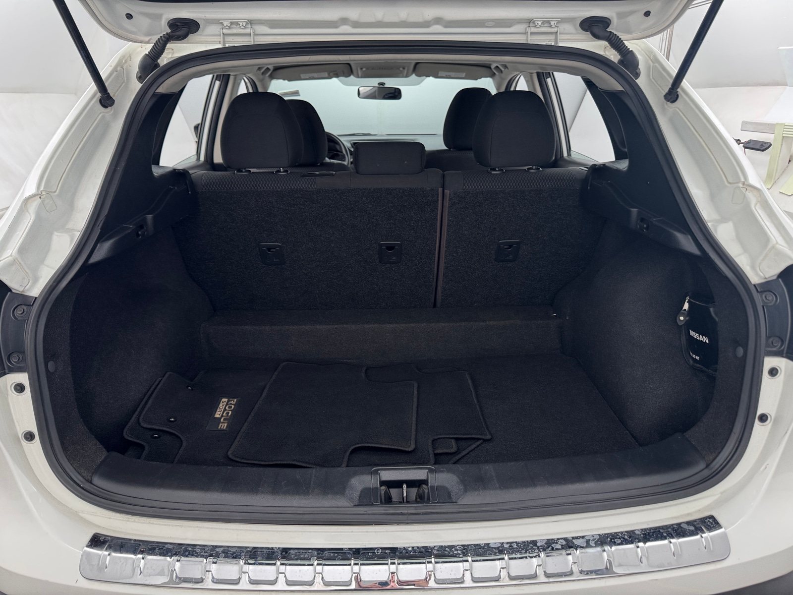 Thumbnail: 2018 Nissan Rogue Sport - 7
