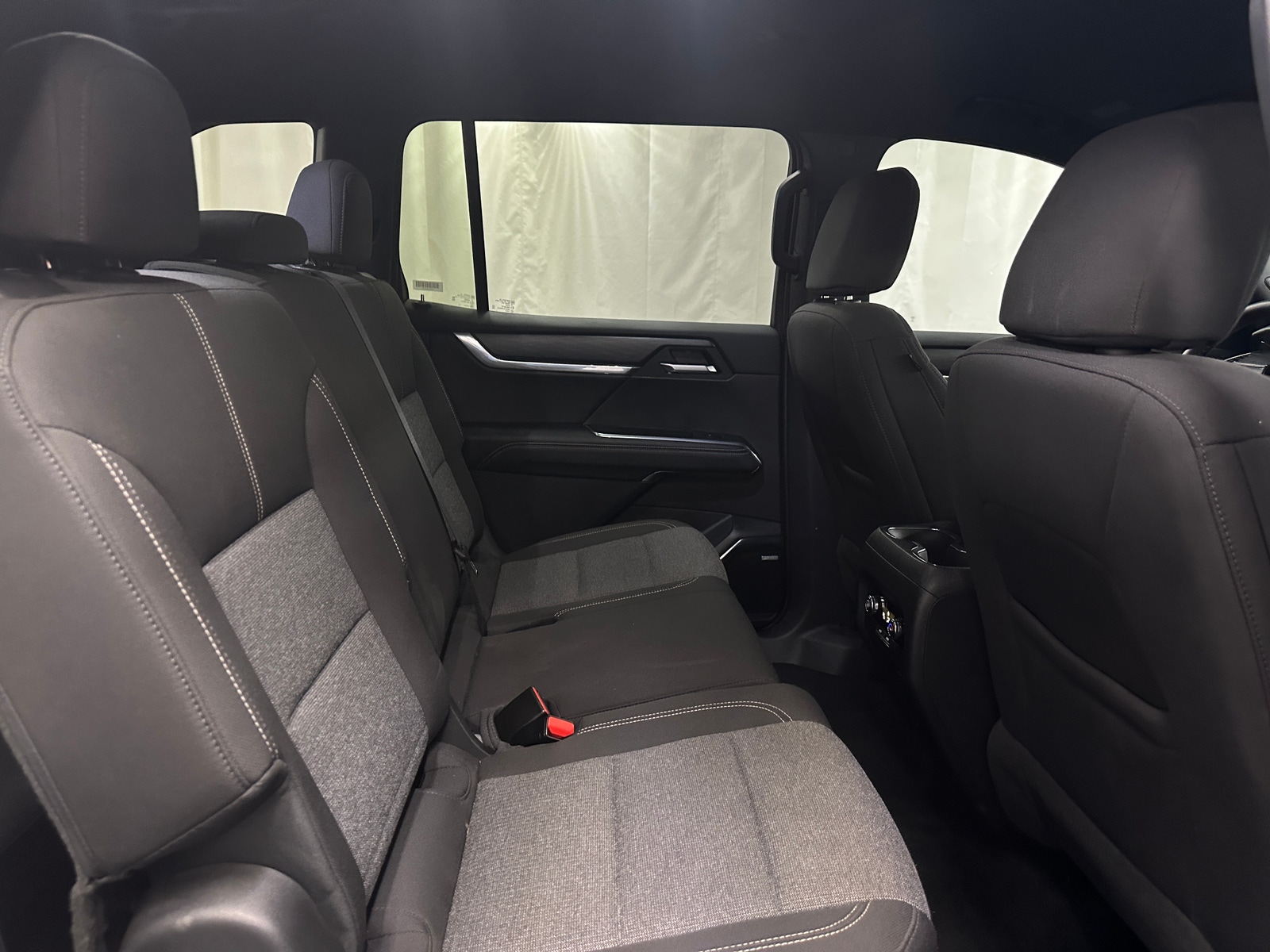 Thumbnail: 2025 GMC Acadia - 6