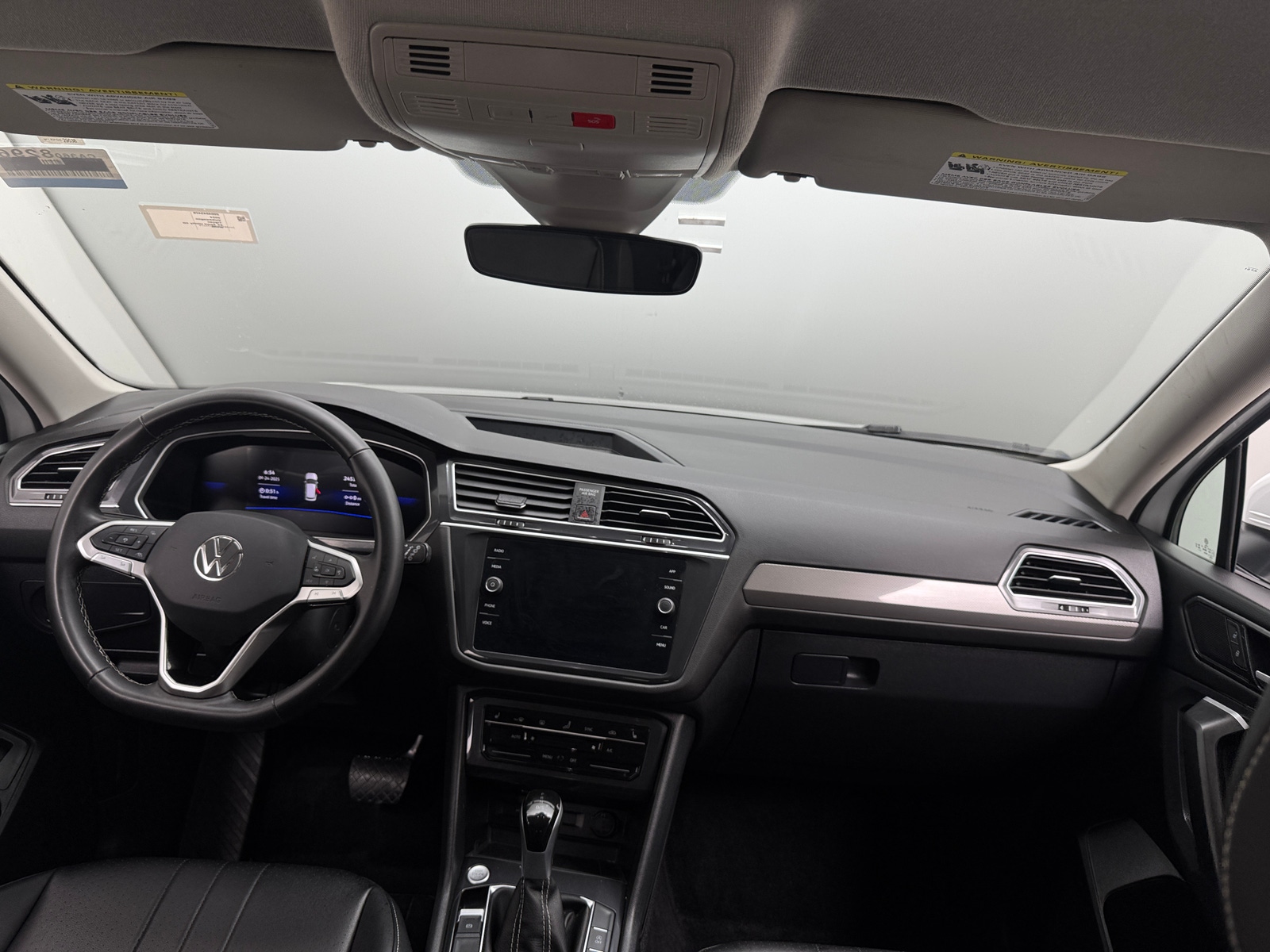 Thumbnail: 2024 Volkswagen Tiguan - 2