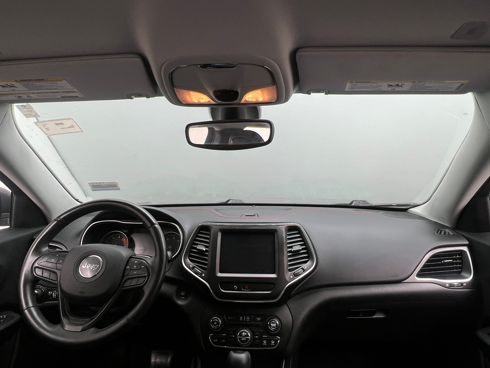 Thumbnail: 2019 Jeep Cherokee - 3