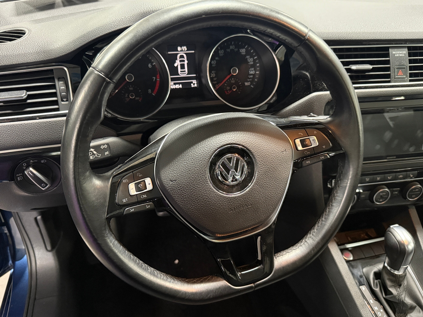 Thumbnail: 2017 Volkswagen Jetta - 4