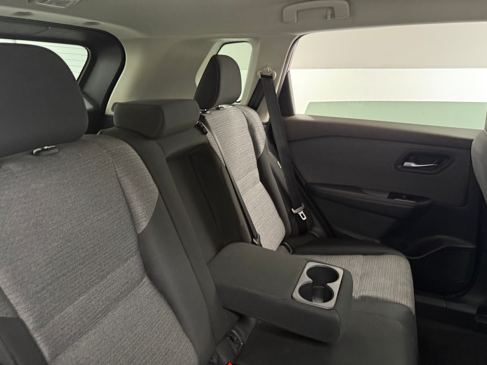 Thumbnail: 2023 Nissan Rogue - 6