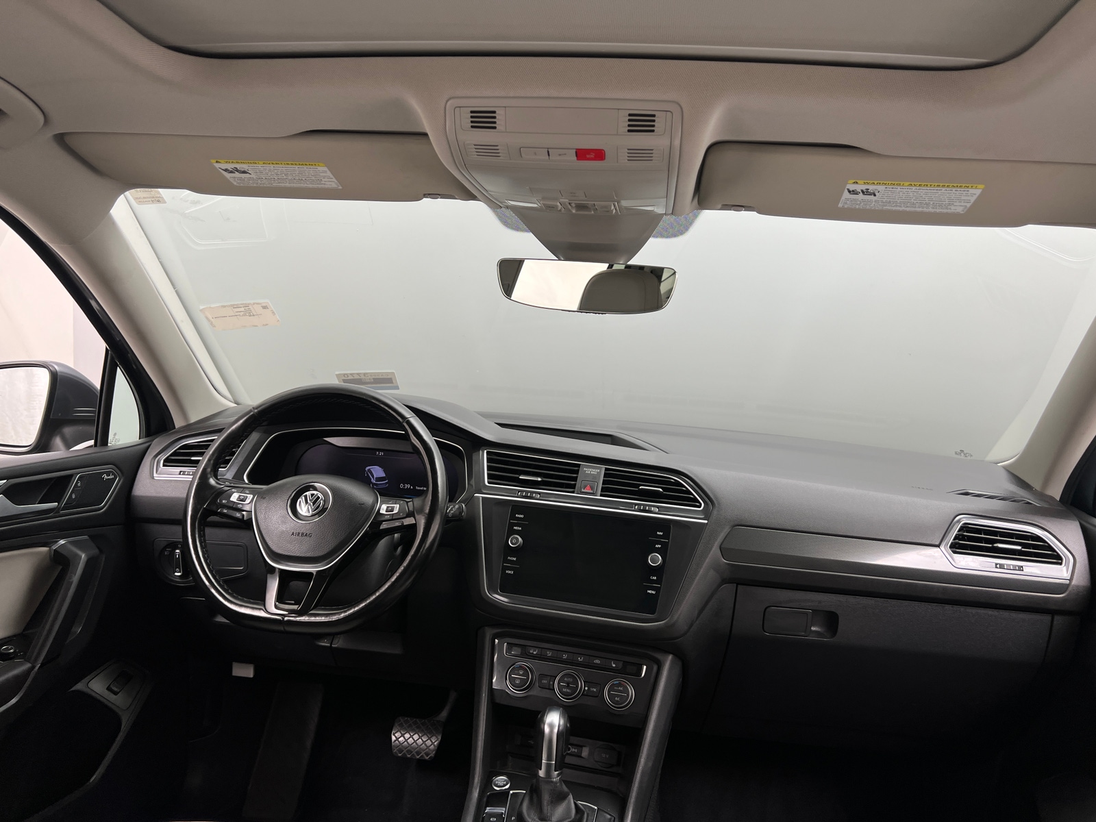 Thumbnail: 2019 Volkswagen Tiguan - 2