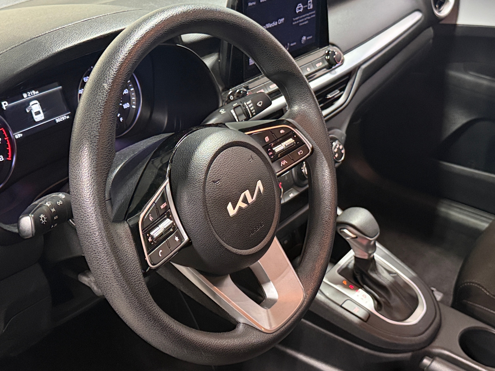 Thumbnail: 2024 Kia Forte - 5