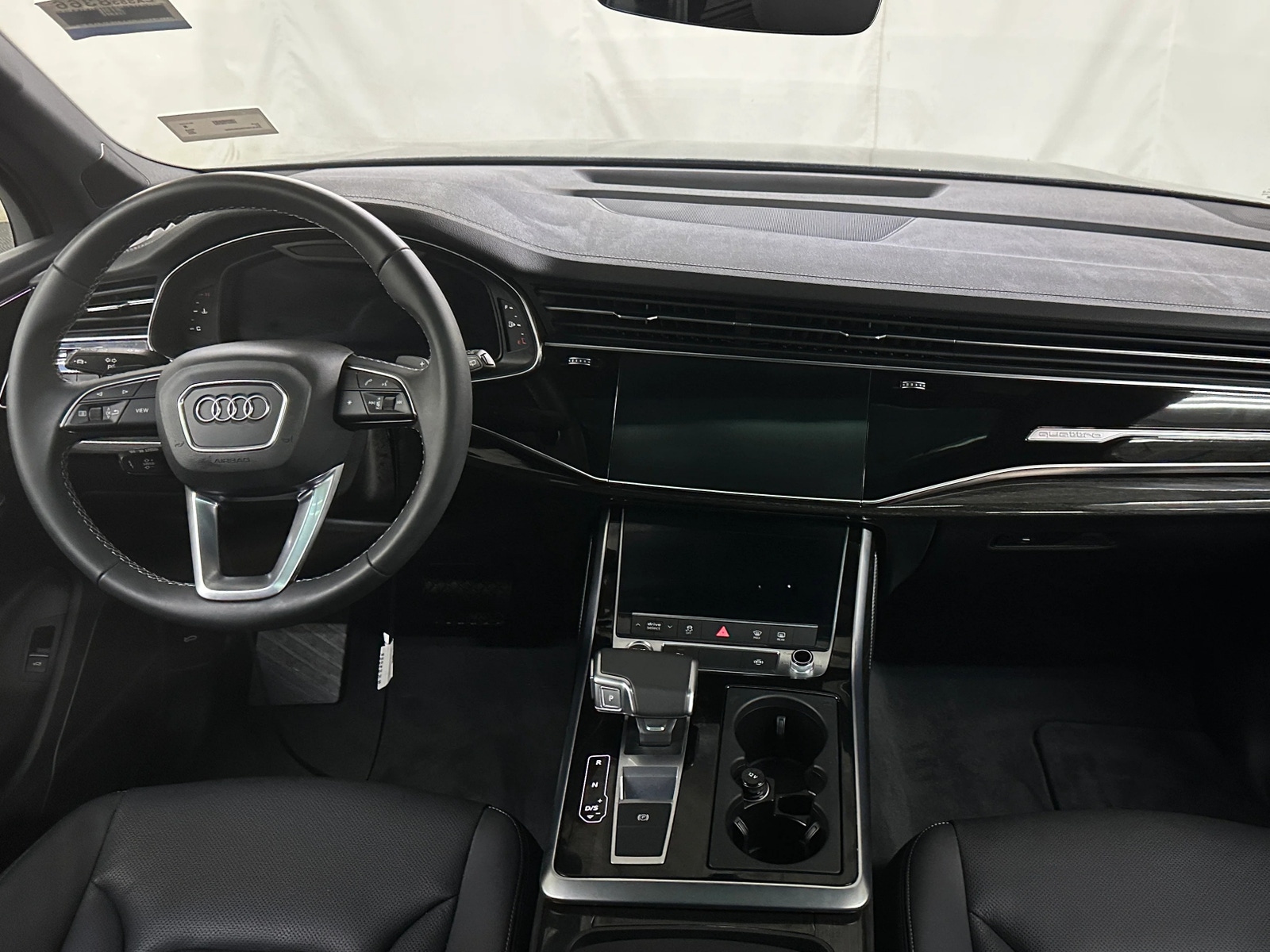 Thumbnail: 2025 Audi Q7 - 2