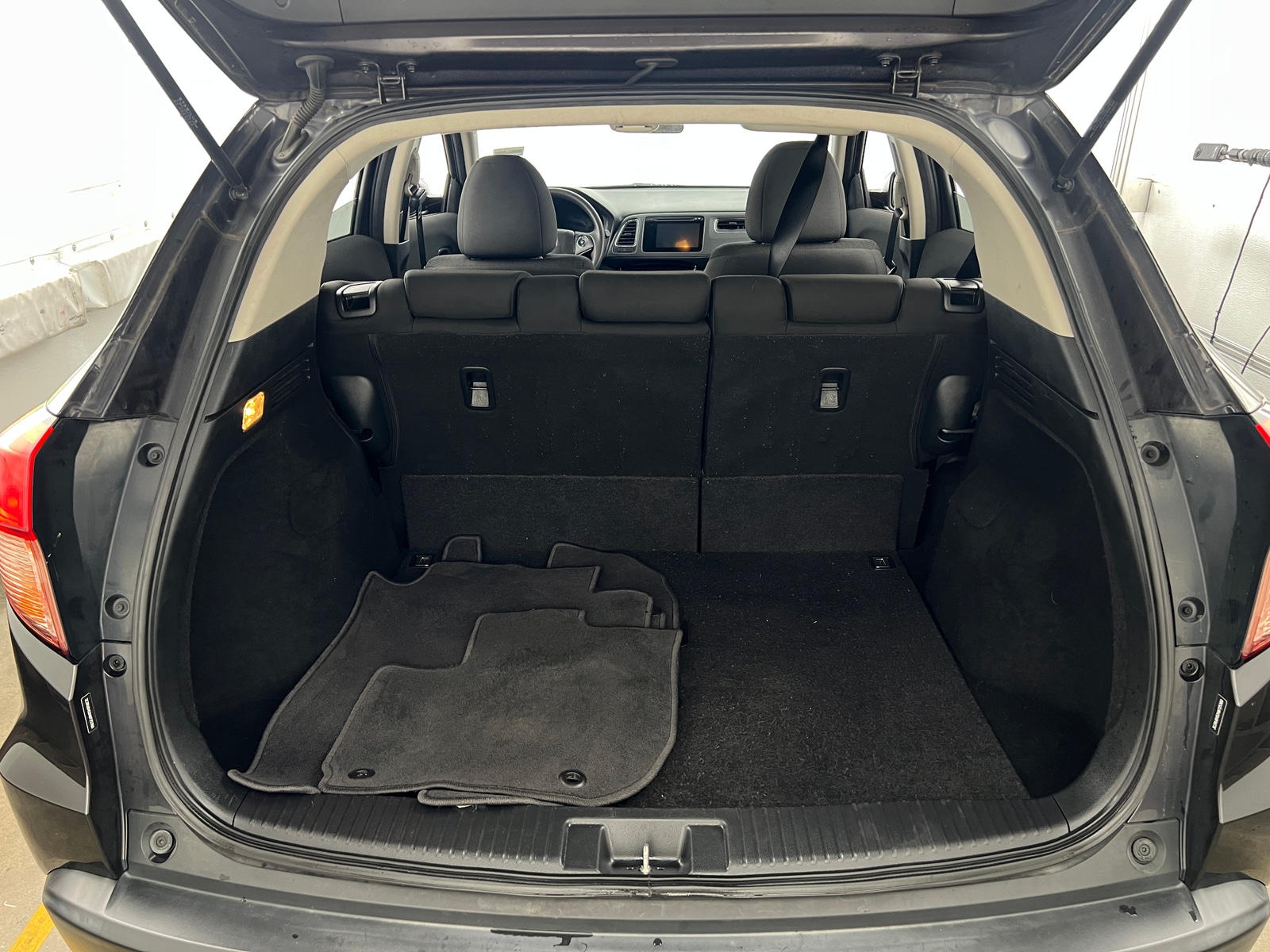 Thumbnail: 2017 Honda HR-V - 7