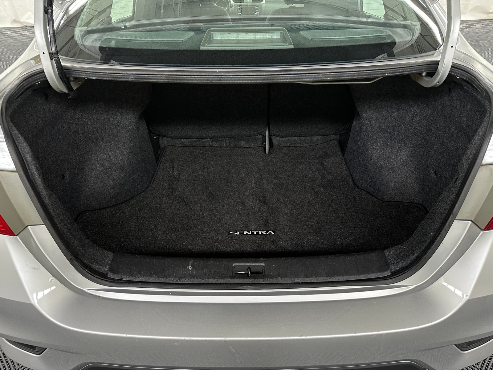 Thumbnail: 2018 Nissan Sentra - 7