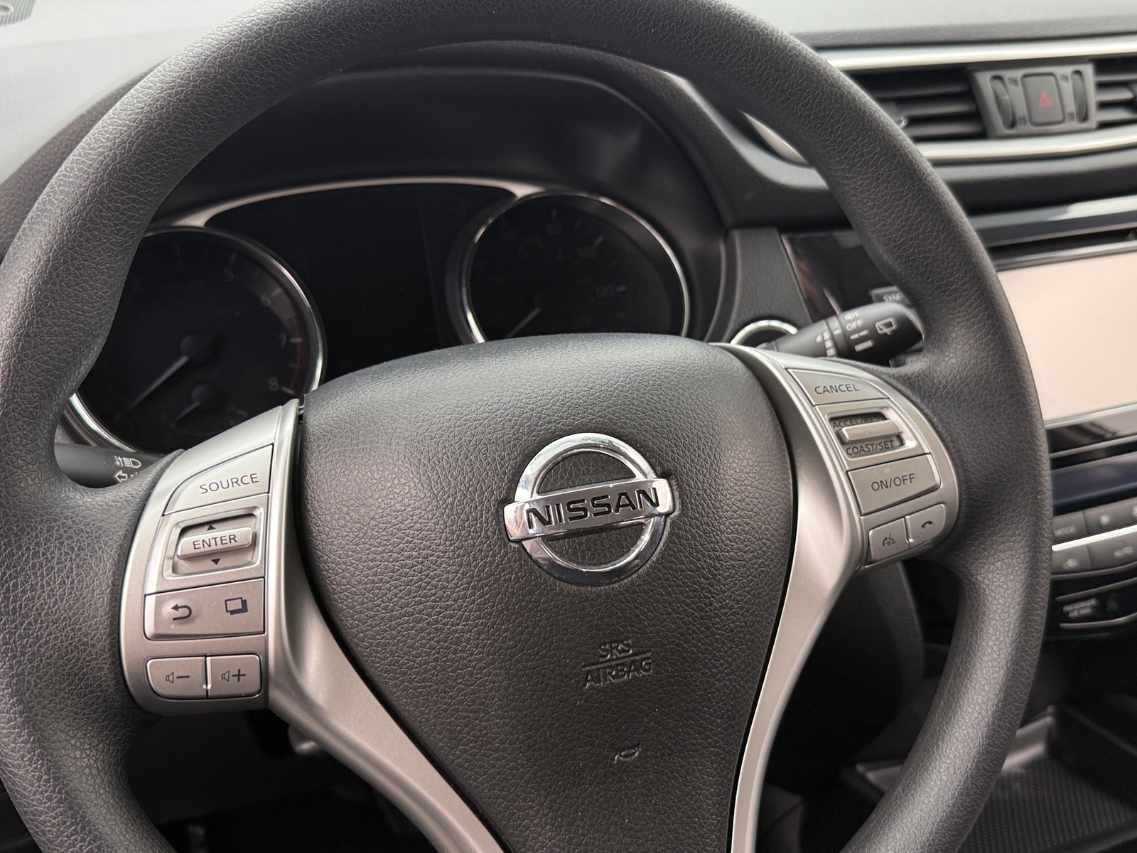 Thumbnail: 2014 Nissan Rogue - 5