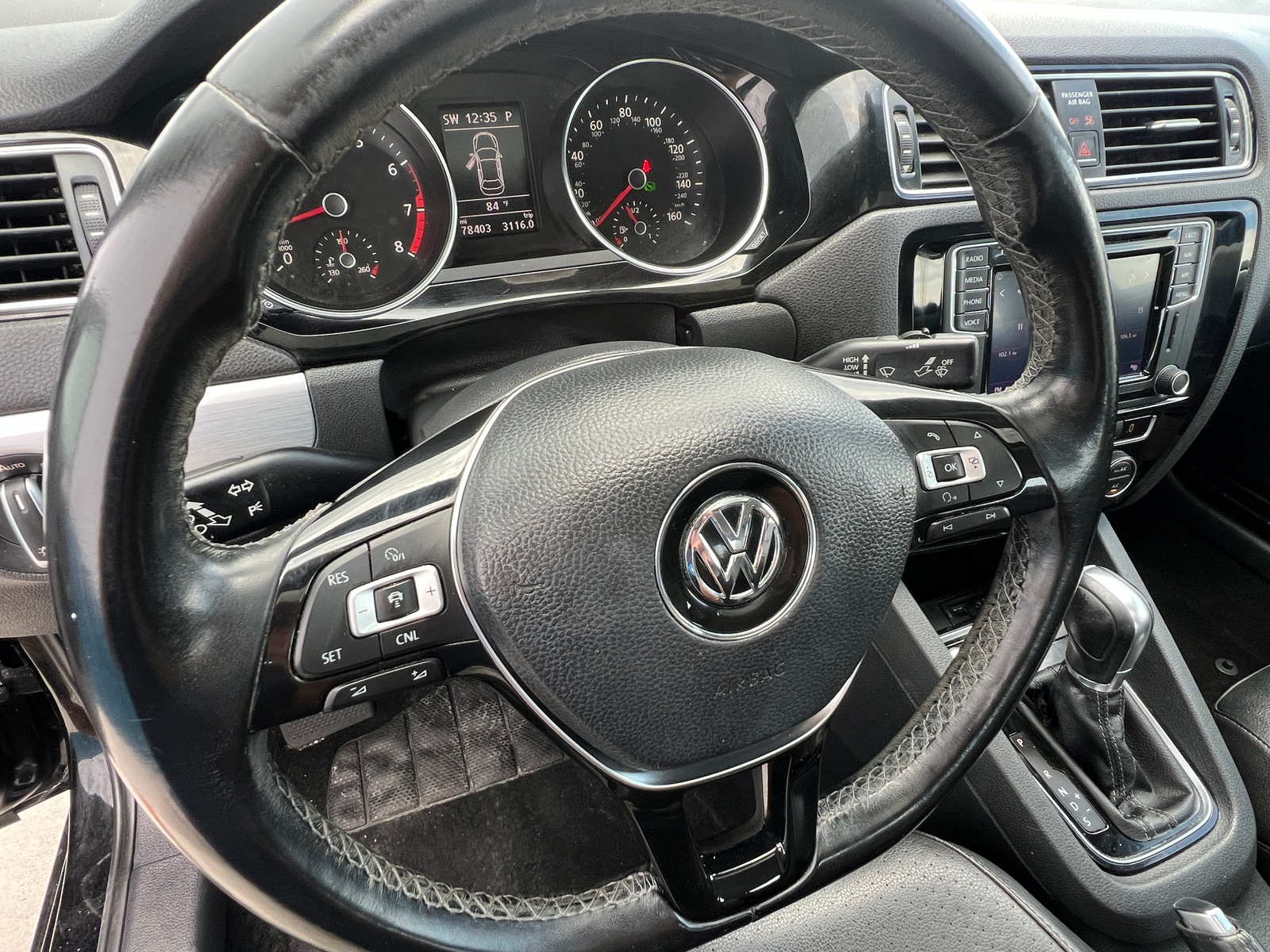 Thumbnail: 2018 Volkswagen Jetta - 4